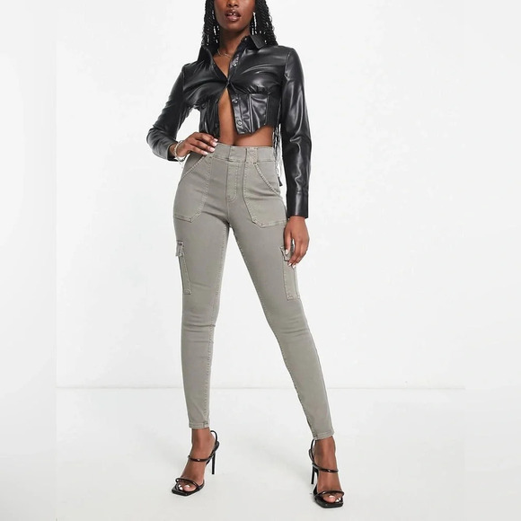 SPANX Stretch Twill Ankle Cargo Pant in Crystal Gray - Picture 1 of 10